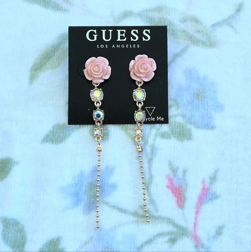 Guess❓️ Pink🩷 Rose🌹 Dangle Earrings